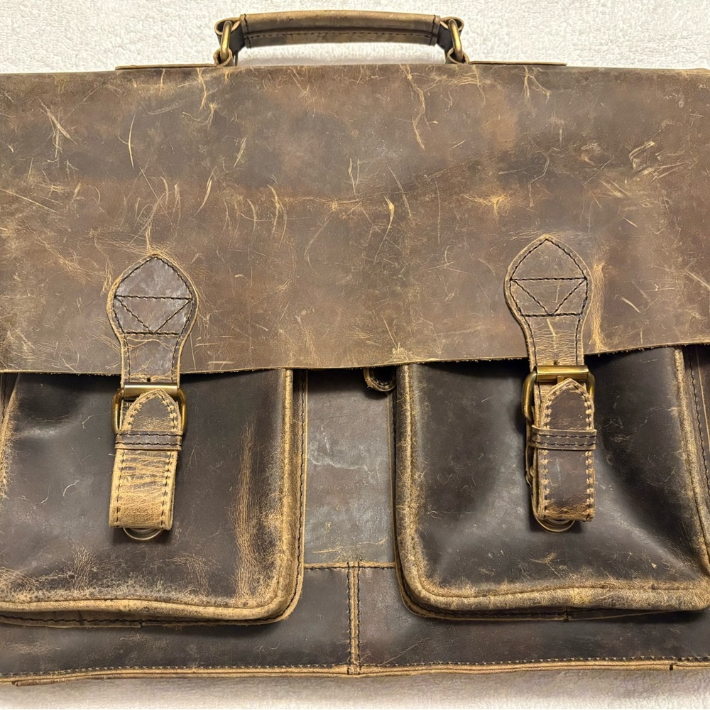 Forrest Buffalo Leather
Briefcase for Men
